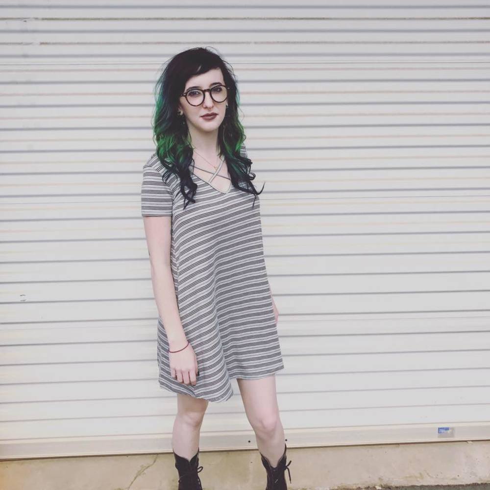 Meet your Posher, Alyssa